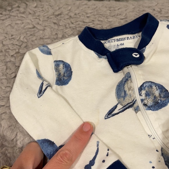 6-9M Baby Onesie Bundle 🪐👾🐻 - Picture 6 of 6